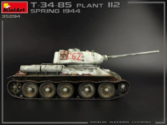 Imagem do T-34/85 c/ interior Fábrica 112. Primavera 1944 1/35 - MiniArt 35294