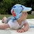 Gorro Bebe con visera y cubre nuca con protección UV verano sol tiburones