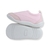Zapatillas rosa para niñas, ideales para los primeros pasos, con diseño cómodo y flexible.