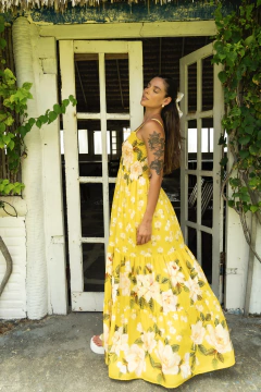 Vestido Preá Romance amarelo na internet