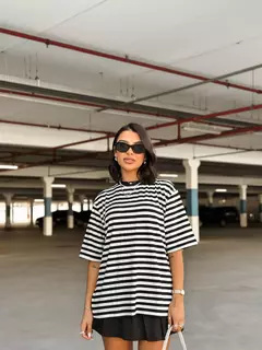T shirt Oversize - preta - comprar online