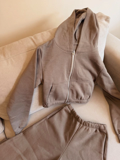 Campera corta jogger - comprar online