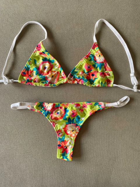 Bikini Creta Floreada verde - comprar online