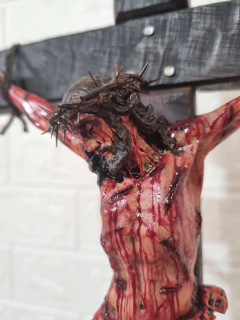 Crucifixo Realista (com base movel) na internet