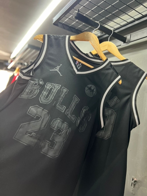 Regata All Black Bulls