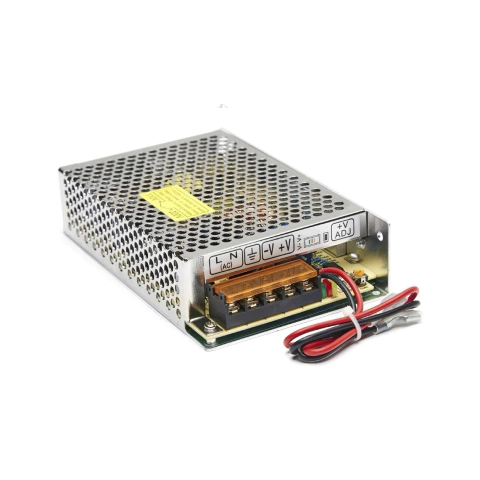 Fuente de alimentación UPS metálica ventilada de 12V y 8A con conexiones y cables visibles