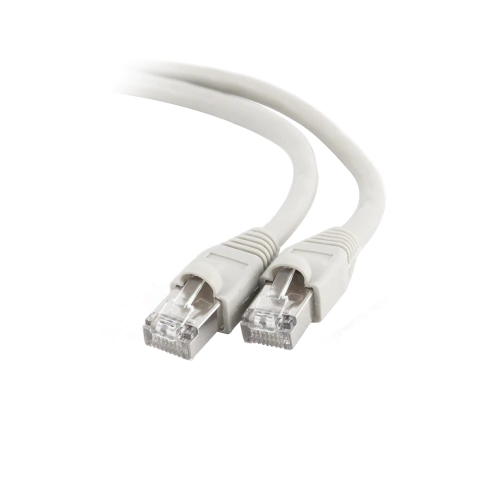 Cable de red Ethernet blanco para uso interior con conectores RJ45