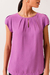Blusa Crepe Caimento Leve, Decote Gota e Zíper de Metal - comprar online