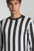 Malha Vincenzo Stripes Preta na internet