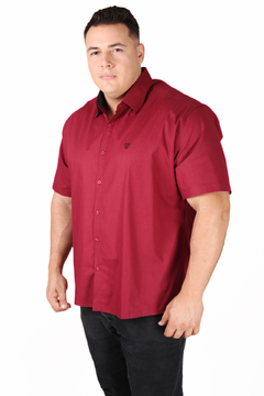 Camisa Plus Size Manga Curta Básica em Linho Tamanho Grande