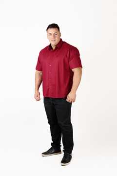 Camisa Plus Size Manga Curta Básica em Linho Tamanho Grande na internet
