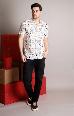 Camisa Manga Curta Estampa Exclusiva Ilustrações - Viscose - comprar online