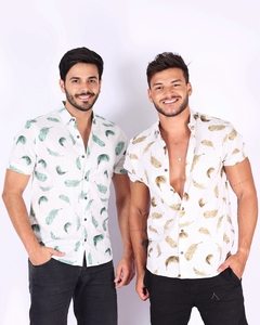 Camisa Manga Curta em Flamê 100% Algodão - Estampa Penas - loja online