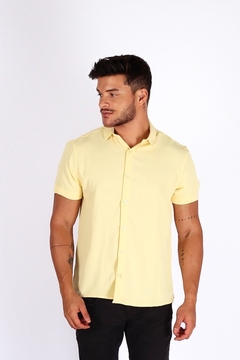 Imagem do Camisa Básica em Tecido Premium Texturizado -Não amarrota