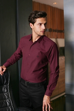 Camisa Manga Longa com Listras Finas SlimFit -Tecido Premium