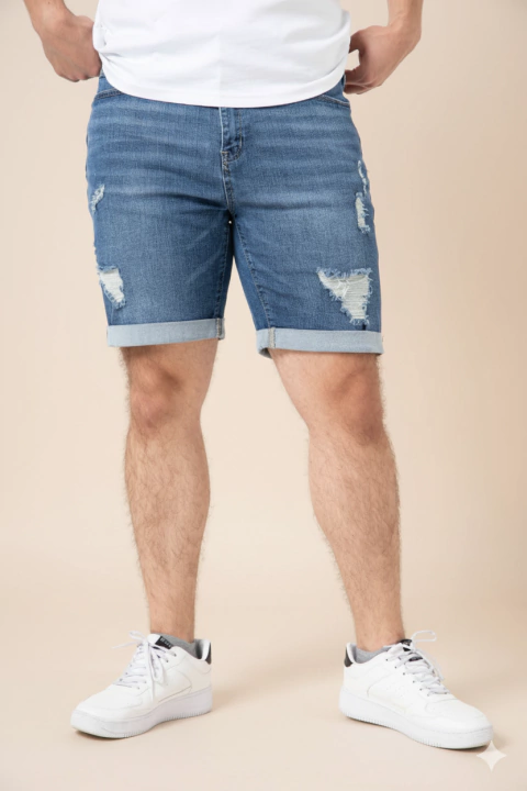 Short roto de mezclilla