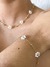 Conjunto Gargantilha e Pulseira Flor de Contas Brancas - loja online