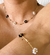 Conjunto Gargantilha e Pulseira Flor de Contas Preto e Branco - comprar online