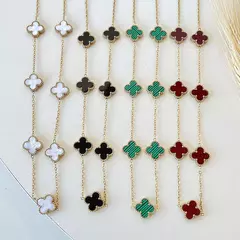 Colar Longo Dourado Trevo Inspiração Virgínia em Aço Inoxidável