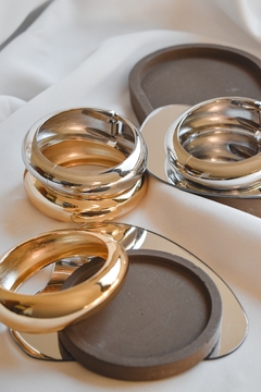 Pulseira Bracelete Bold Dourado na internet