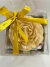 Vela Aromática Flor Peônia Dourada 100g na internet