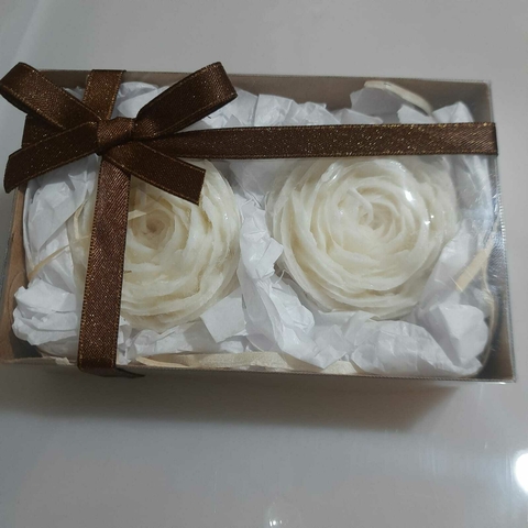 Kit com 2 Velas em Flor Pequenas 30g cada