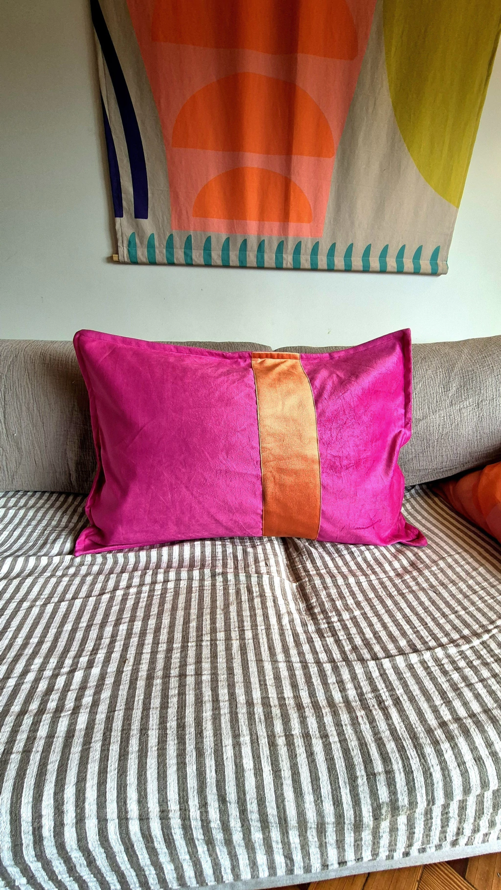 FUNDA PANA ANTIMANCHAS FUCSIS CON NARANJA 50 X 70 - (copia)