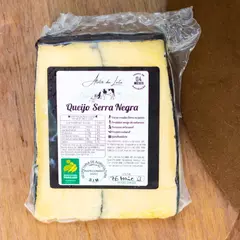 Queijo Serra Negra Tipo Morbier com 4 meses - 250g