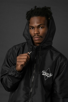 JAQUETA WINDBREAKER CORPOSÓ + MCD - loja online