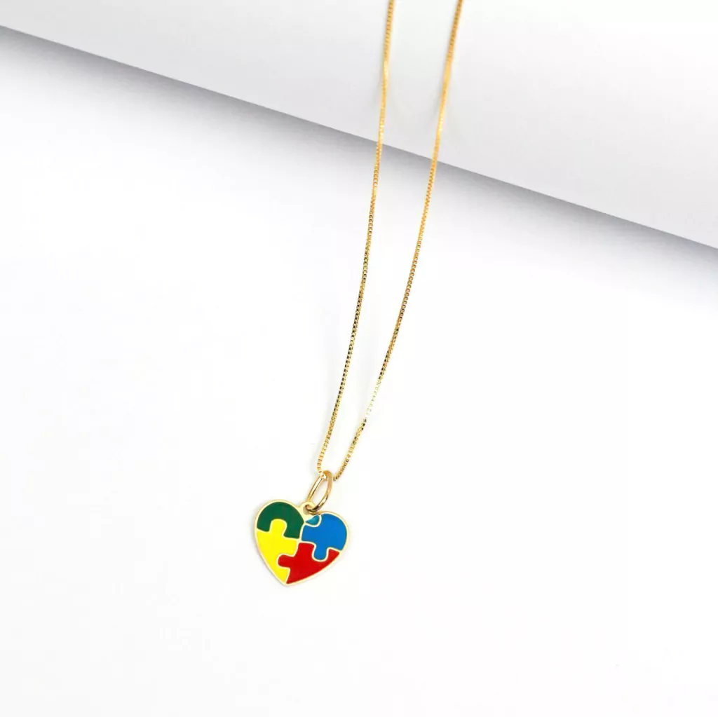 Colar Coração com Símbolo do Autismo