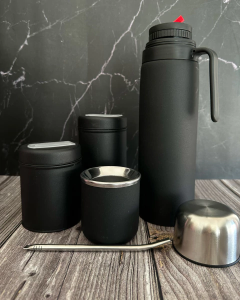Set: Termo Pico Cebador c manija + Mate + Yerbera + Azucarera (Un grabado) + bombilla - comprar online