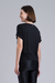 Kit 2 Camisetas Cool Basic - Branco + Preto - Moda Fitness | Mulher Elástica 