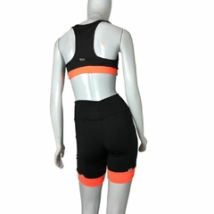 Conjunto Short linha Run - Preto com barra Laranja neon