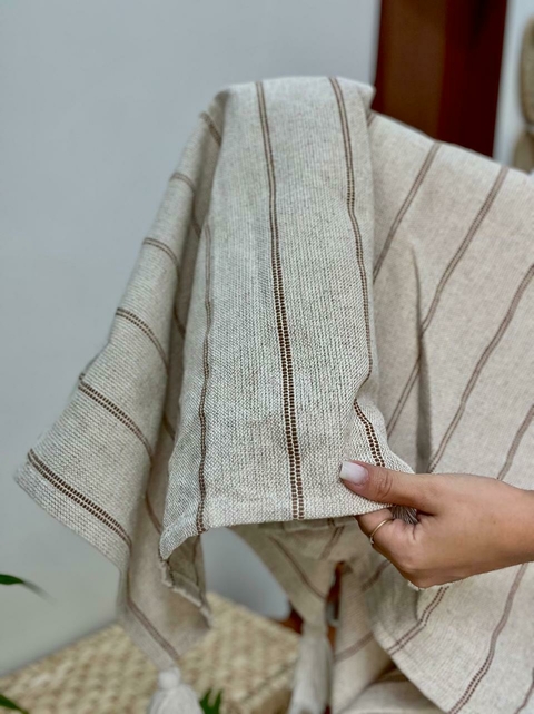 Manta algodão Pompom detalhe Marrom e Nude 1,40x1,40m - comprar online