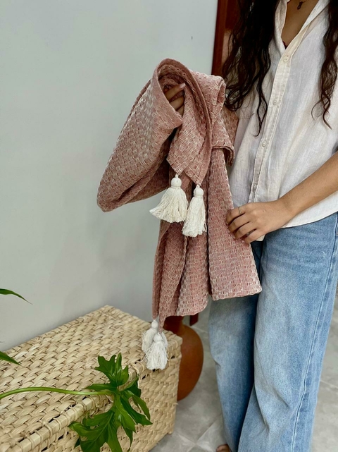 Manta algodão Pompom Terracota 1,40x1,40m - comprar online