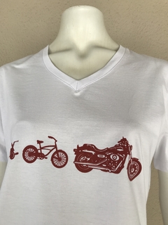 Camiseta Branca - M na internet