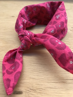 Lenço Estampado Lilica Ripilica na internet