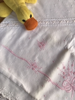 Manta Bebê Bordada - Brechó de Casa