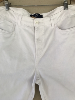 Bermuda Brim Branca Pool - 42 - comprar online