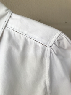 Camisa Branca Cori - M/G na internet