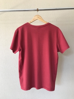 Camiseta Vermelha - M/G - Brechó de Casa