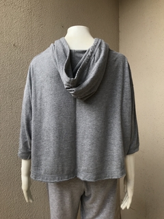 Blusa Com Capuz Cinza Aero - P/M na internet