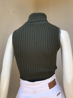 Blusa Tricô Verde Gola Alta - P/M - loja online
