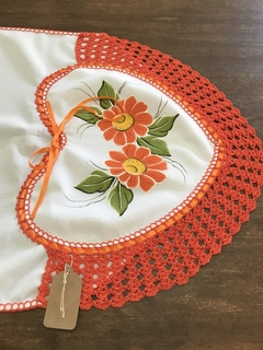 Caminho De Mesa Crochê/Pintado - comprar online