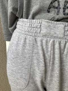 Calça Moletom Cinza Bershka - M - loja online