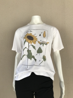 Camiseta Hippie Girassol - P - comprar online
