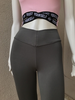 Calça Fitness - M/G na internet