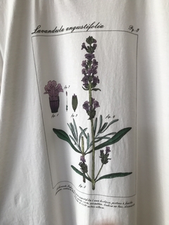 Camiseta Hippie Lavanda - P na internet