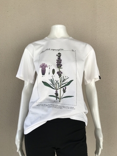 Camiseta Hippie Lavanda - P na internet