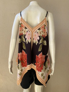 Blusa/Bata Floral - M